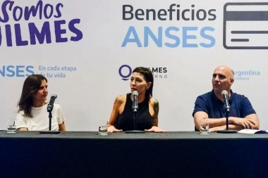 Mendoza y Raverta firmaron la articulación de Beneficios Anses con la tarjeta Somos Quilmes