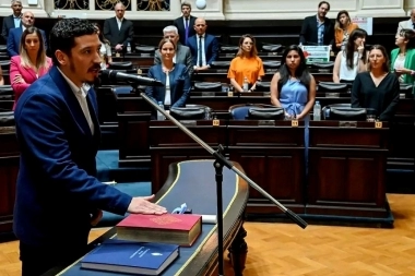 Moreno mostró sus proyectos legislativos contra el “ajustazo” y elogió la labor de Sujarchuk en Escobar