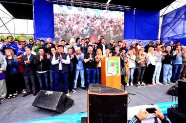 El PJ bonaerense celebró el Día de la Militancia y Moyano lanzó la candidatura de Magario