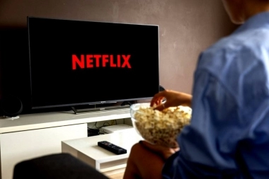 Buenas noticias: Netflix dio marcha atrás con el pago extra por compartir cuenta