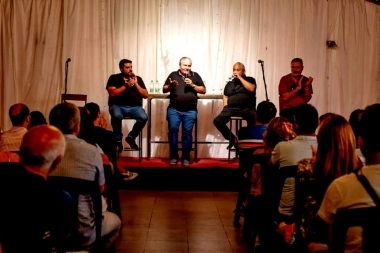 “La Segunda con Axel”: intendentes peronistas impulsaron una mesa política para bancar a Kicillof