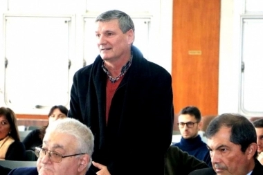 A pesar de la condena por corrupción, ex alcalde bonaerense vuelve a las canchas en Lincoln