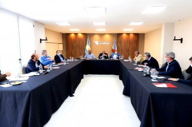 Tras la crisis de Gabinete, Alberto congregó gobernadores en La Rioja