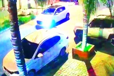 Intento de robo automotor: clavó los frenos y con rápidos reflejos también esquivó los balazos
