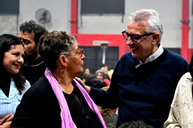 Zamora celebró a los auxiliares escolares: “Las escuelas no funcionan sin ellos”