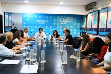 Kreplak se reunió con referentes científicos para promover la vacunación contra el VSR