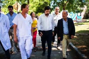 Kreplak pidió trabajar con los privados mientras el proyecto del laboratorio estatal sigue en espera