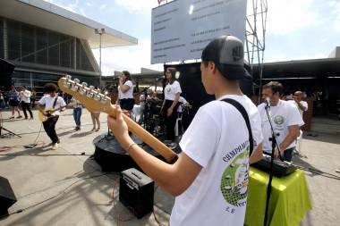 Último Primer Día: Educación bonaerense envió a las escuelas una guía con propuestas sobre el festejo