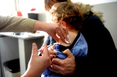 La Provincia avanza en campañas de vacunación contra la sarampión, rubéola, paperas y polio
