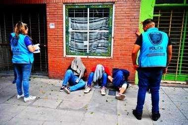 Detuvieron a una banda especialista en la modalidad "escruche"