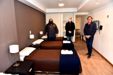 La Plata: Gollan, Garro y Baradel recorrieron el hotel de Suteba para alojar pacientes con Covid-19