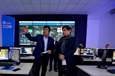 Kicillof y Espinoza en el Centro de Operaciones de La Matanza para monitorear Covid-19
