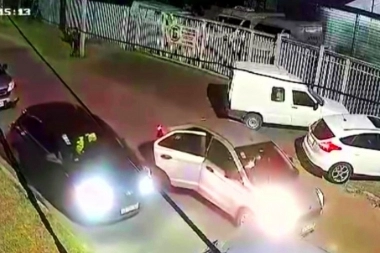 Oferta engañosa: ladrones armados hicieron 2x1 y les sustrajeron los autos a los "clientes"