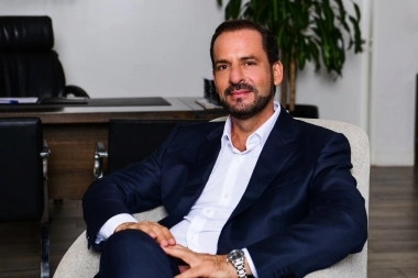 Sujarchuk celebró “la revolución digital” en Escobar: lanzó una capacitación gratuita en Inteligencia Artificial