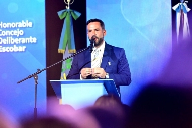 Con críticas a Milei, Sujarchuk abrió las Sesiones Ordinarias en Escobar: “Nunca me encontrarán rodeados de ellos”