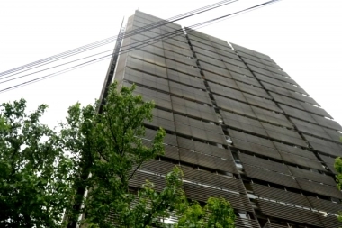 Pánico en el centro de La Plata por amenaza de bomba en la Torre 1