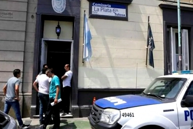 ¿Qué estaban mirando?: tres presos se escaparon de la Comisaría 6ta. de Tolosa