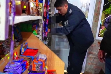 Negocio familiar: desbarataron "kiosquito" de narcomenudeo que manejarían padre e hijo