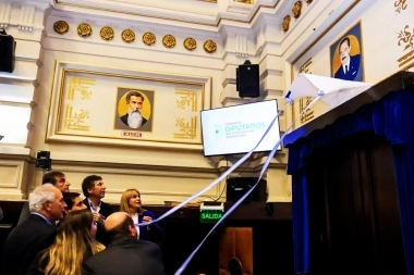 Se entronizó la imagen de Raúl Alfonsín en la Legislatura bonaerense