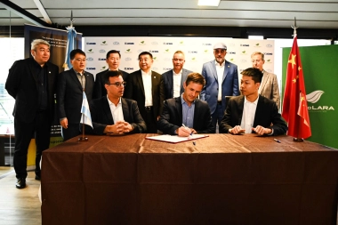 San Vicente avanza en un acuerdo histórico con XCMG, la empresa maquinaria más grande de China