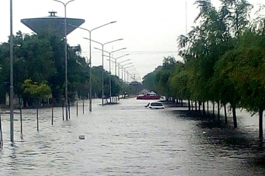 Se inundó la ciudad de Pehuajó: más de 100 milímetros cayeron en menos de tres horas