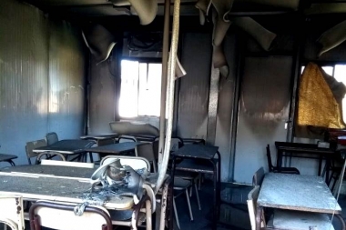 Grave: denuncian feroz incendio “intencional” en una escuela de General Rodríguez