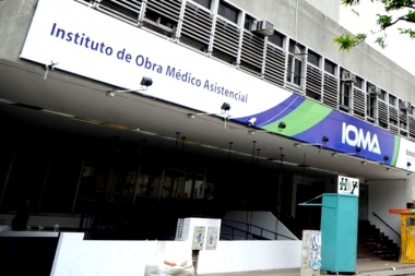 Estatales denuncian “vaciamiento” de IOMA y acusan a Vidal de “subejecturar” el presupuesto
