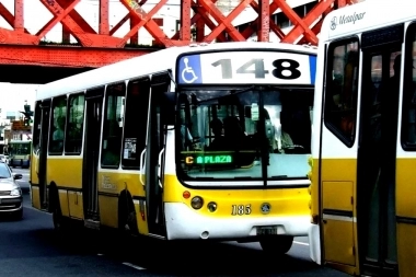 La UTA amenazó con paro de colectivos en el AMBA ante “incumplimientos” del Gobierno de Milei