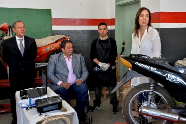 Vidal y Triaca visitaron talleres de capacitación laboral para internos en la cárcel de Varela