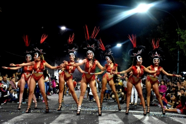 Ante una gran multitud y con festejos, se cerraron los Carnavales Chivilcoy 2020