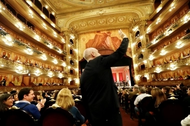 Rodríguez Larreta homenajeó a los docentes en el Teatro Colón: "Gracias por tanto compromiso"