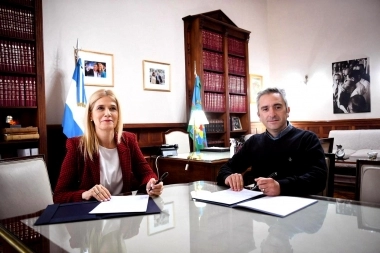 Magario firmó acuerdos con Larroque, Kreplak y Sileoni