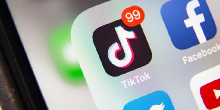 Tik tok
