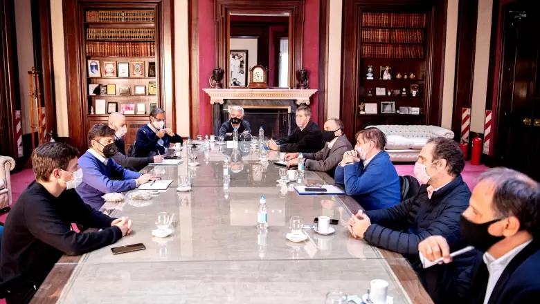 Kicillof y Costa trabajaron en conjunto en la amplicación del programa Comprá Más Cerca