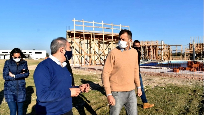 “Bali” Bucca visitó al Intendente Cocconi y recorrieron Tapalqué