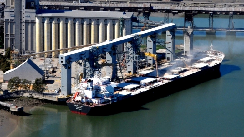 Piden al gobierno bonaerense que garantice el ingreso al puerto de Bahía Blanca