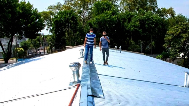 Petrecca recorrió las obras en la Escuela de Educación Especial 502