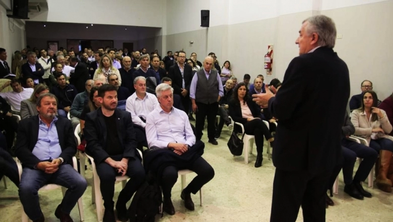 Gerardo Morales reunió a 75 candidatos a intendentes “sin tierra” de la Provincia