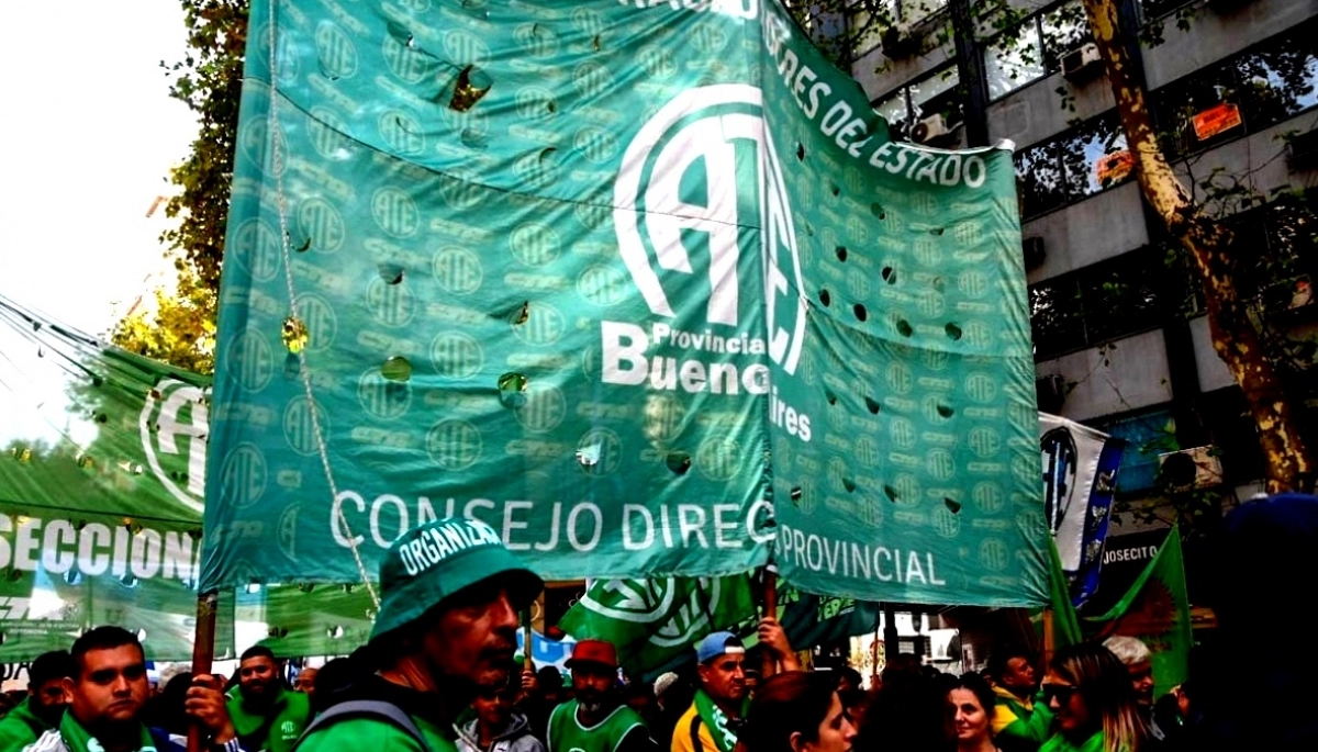 Los estatales bonaerenses esperan el llamado de Kicillof para discutir ...