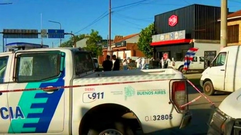 La Plata en llamas: adolescente a entró a robar a una distribuidora y el dueño lo mató con un balazo