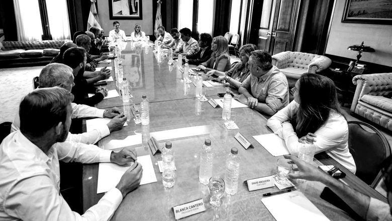En medio de la tensión por el armado de listas, Kicillof volvió a reunir a su tropa de intendentes en La Plata