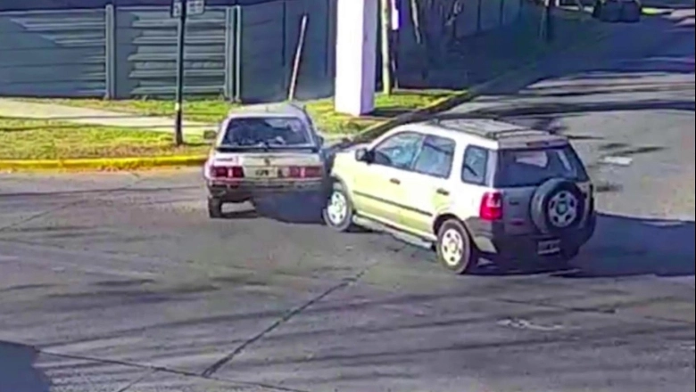 Agentes del COT detuvieron a un conductor que chocó a un auto y se dio a la fuga