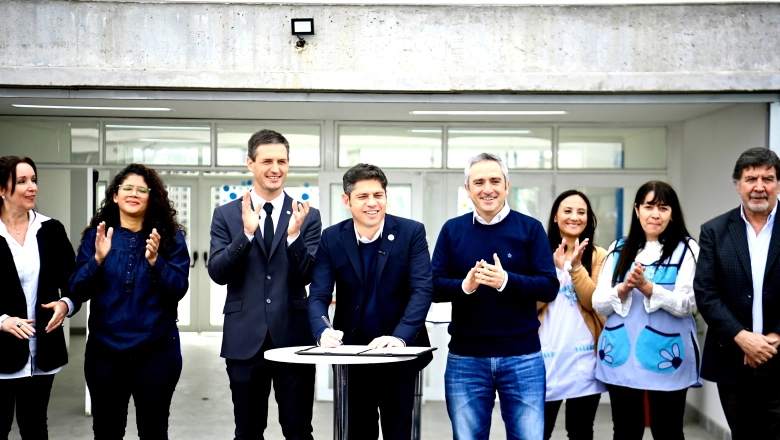 “Esto no lo hacen las fuerzas del cielo”: Kicillof inauguró un Polo Educativo en San Vicente y se lo dedicó a Milei
