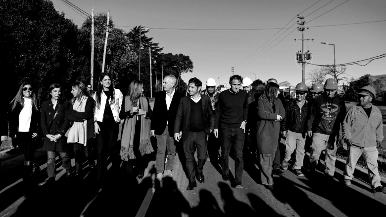 Kicillof se planta ante Milei: prepara la campaña con intendentes para frenar el avance libertario en Provincia