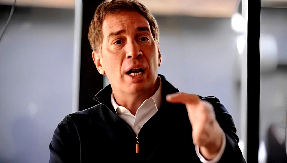 Más libertario que nunca, Santilli despotricó contra el kirchnerismo: “Están escondidos”