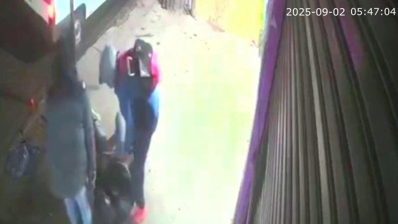 Merlo en llamas: iba a trabajar con la camioneta pero acabó en el piso encañonado y amenazado con un machete