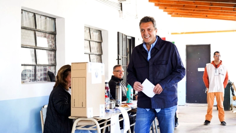 Sergio Massa votó en Tigre y llamó a la ciudadanía a “consolidar el camino que queremos como país”