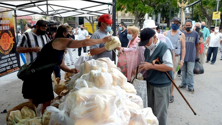 “Panazo” en Merlo y el Conurbano: panaderos denuncian cierres récord por las políticas de Milei