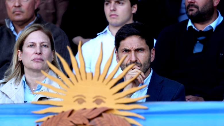 Tras fracasar en las elecciones, Pullaro enfrenta el reclamo de los docentes de Santa Fe por la caída salarial