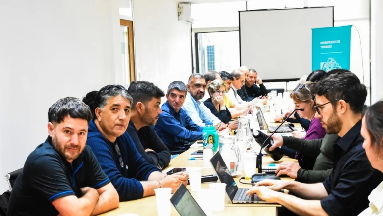 Paritarias estatales: la Provincia escuchó demandas gremiales pero no presentó oferta salarial